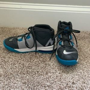 Nike Air Max for boys size 3